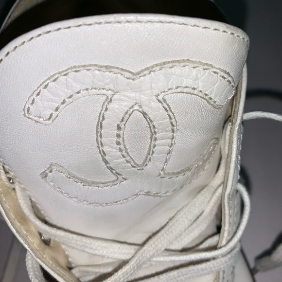 CHANEL size 37 Two-tone leather lace up ESPADRILLE - Picture 2 of 12